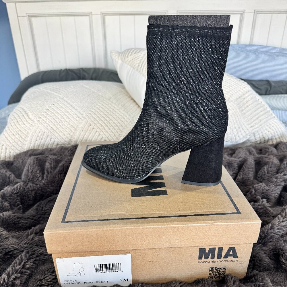 MIA Piani Knit Bootie Size 7M | Black Silver | Block Heel | NIB